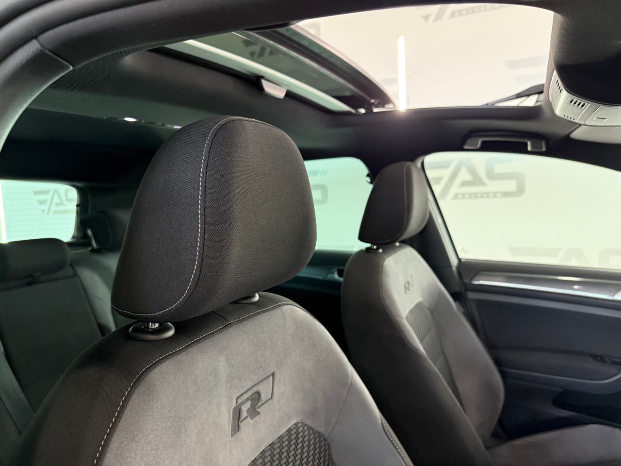 Imagen 121 del Volkswagen Golf en Auto Select Edition, Figueres