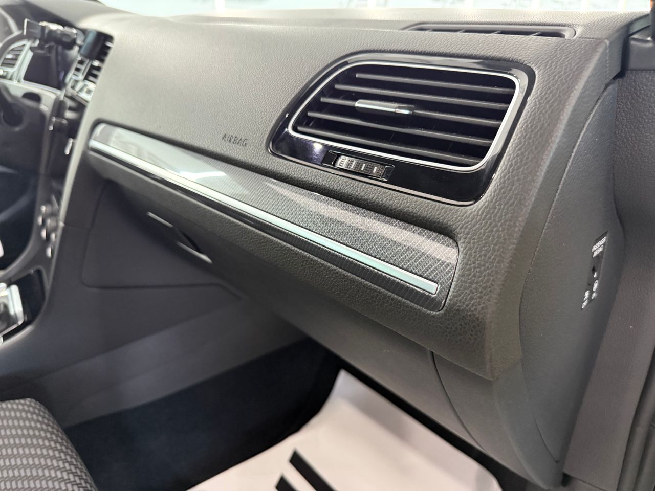 Imagen 141 del Volkswagen Golf en Auto Select Edition, Figueres