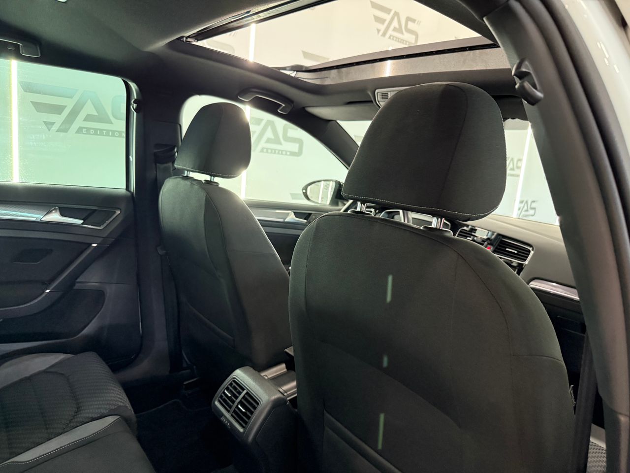 Imagen 156 del Volkswagen Golf en Auto Select Edition, Figueres