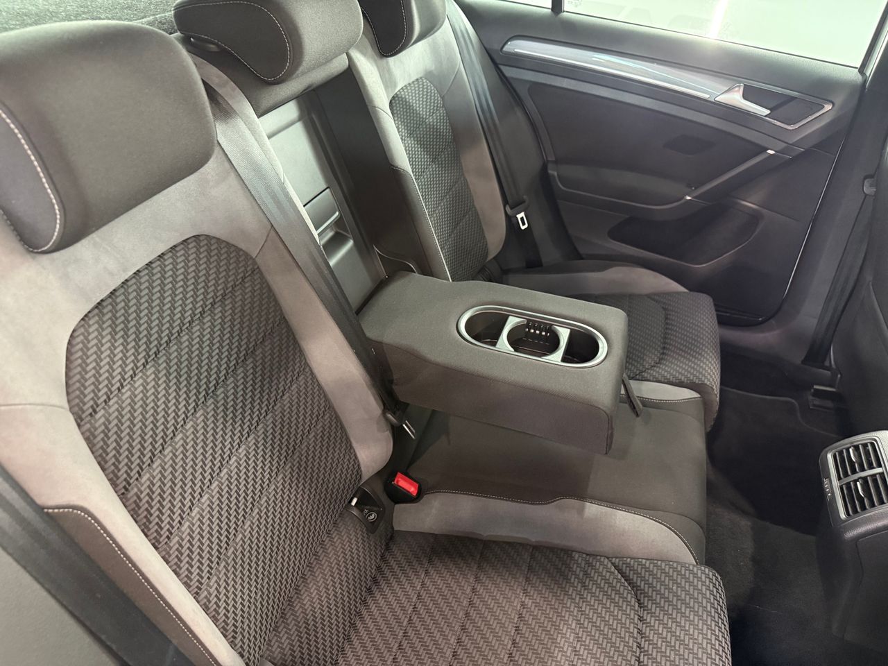 Imagen 159 del Volkswagen Golf en Auto Select Edition, Figueres
