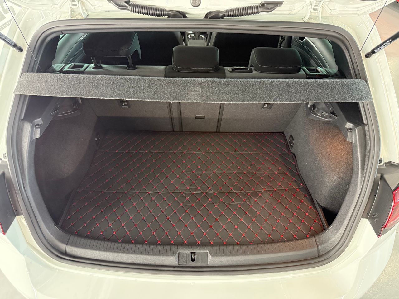 Imagen 88 del Volkswagen Golf en Auto Select Edition, Figueres