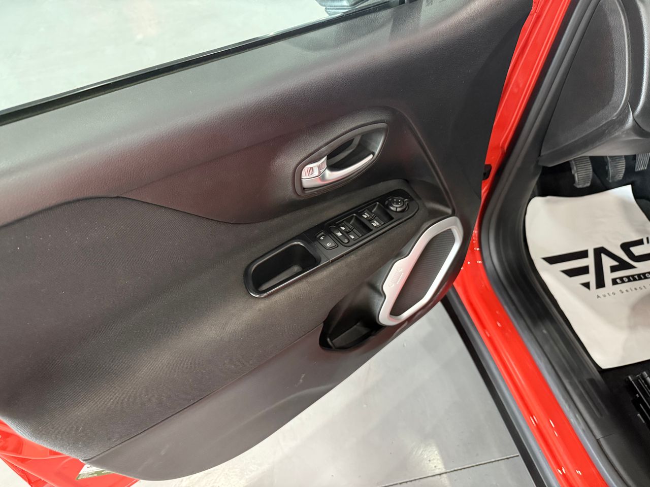 Imagen 96 del Jeep Renegade en Auto Select Edition, Figueres