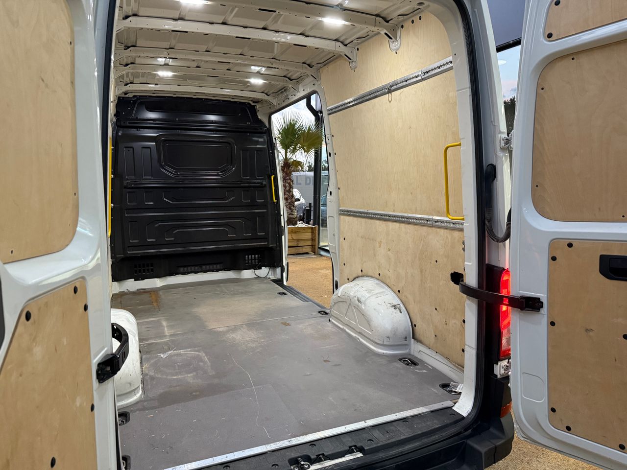Imagen 24 del Volkswagen Crafter en Auto Select Edition, Figueres