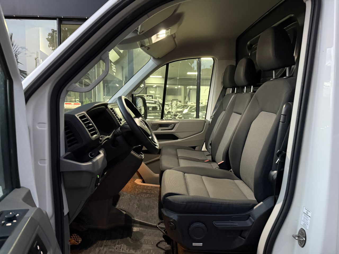 Imagen 14 del Volkswagen Crafter en Auto Select Edition, Figueres