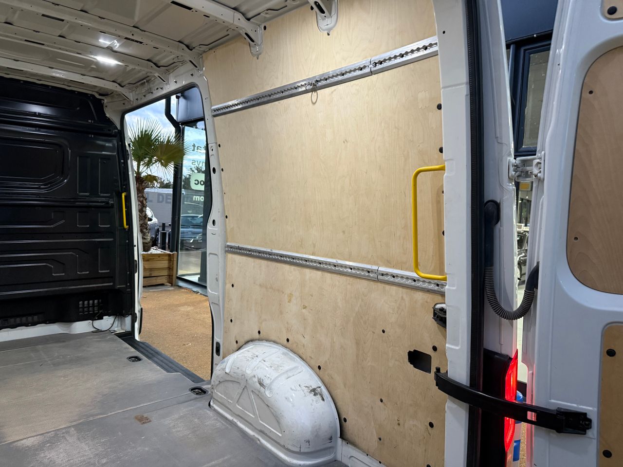 Imagen 26 del Volkswagen Crafter en Auto Select Edition, Figueres