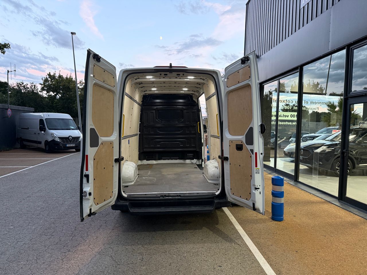 Imagen 23 del Volkswagen Crafter en Auto Select Edition, Figueres