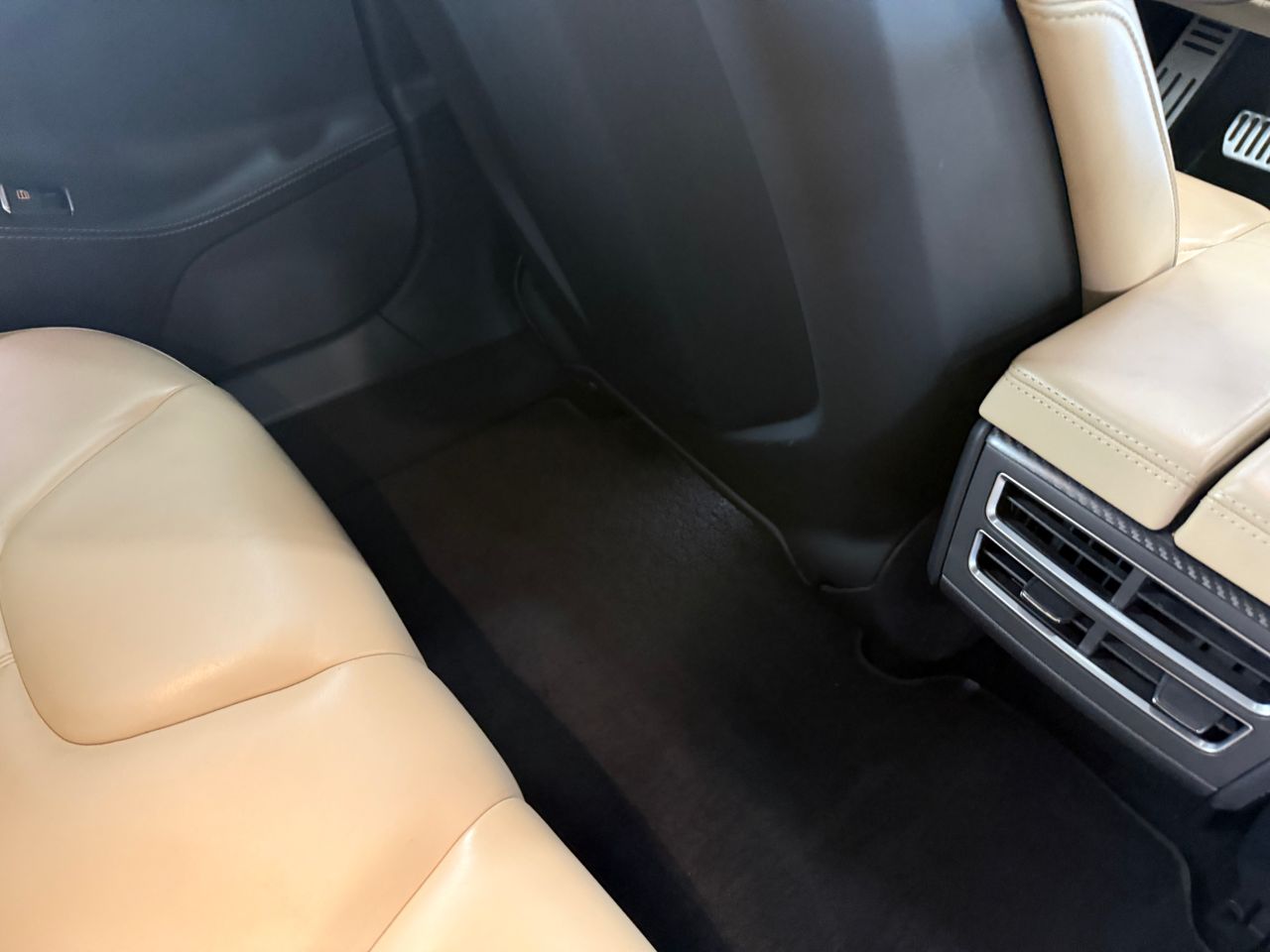 Imagen 137 del Tesla Model S en Auto Select Edition, Figueres