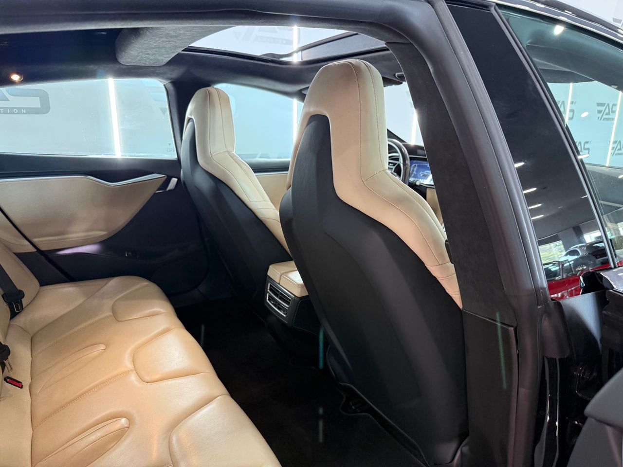 Imagen 142 del Tesla Model S en Auto Select Edition, Figueres