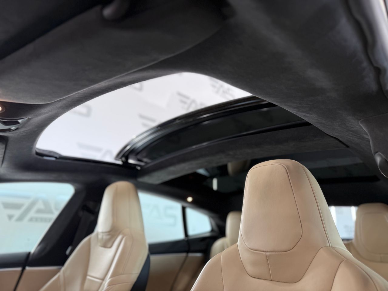 Imagen 181 del Tesla Model S en Auto Select Edition, Figueres