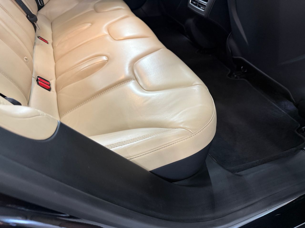 Imagen 131 del Tesla Model S en Auto Select Edition, Figueres