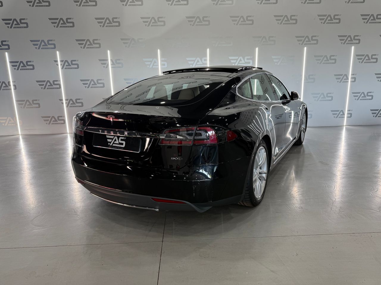 Imagen 4 del Tesla Model S en Auto Select Edition, Figueres