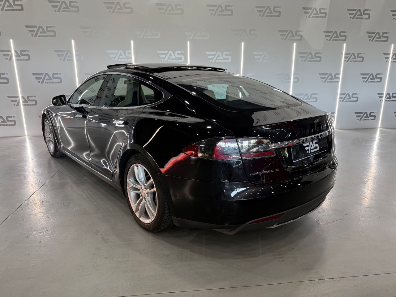 Imagen 5 del Tesla Model S en Auto Select Edition, Figueres