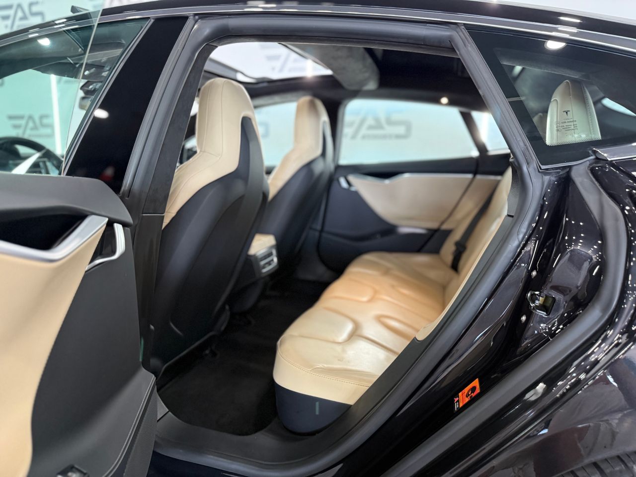 Imagen 151 del Tesla Model S en Auto Select Edition, Figueres