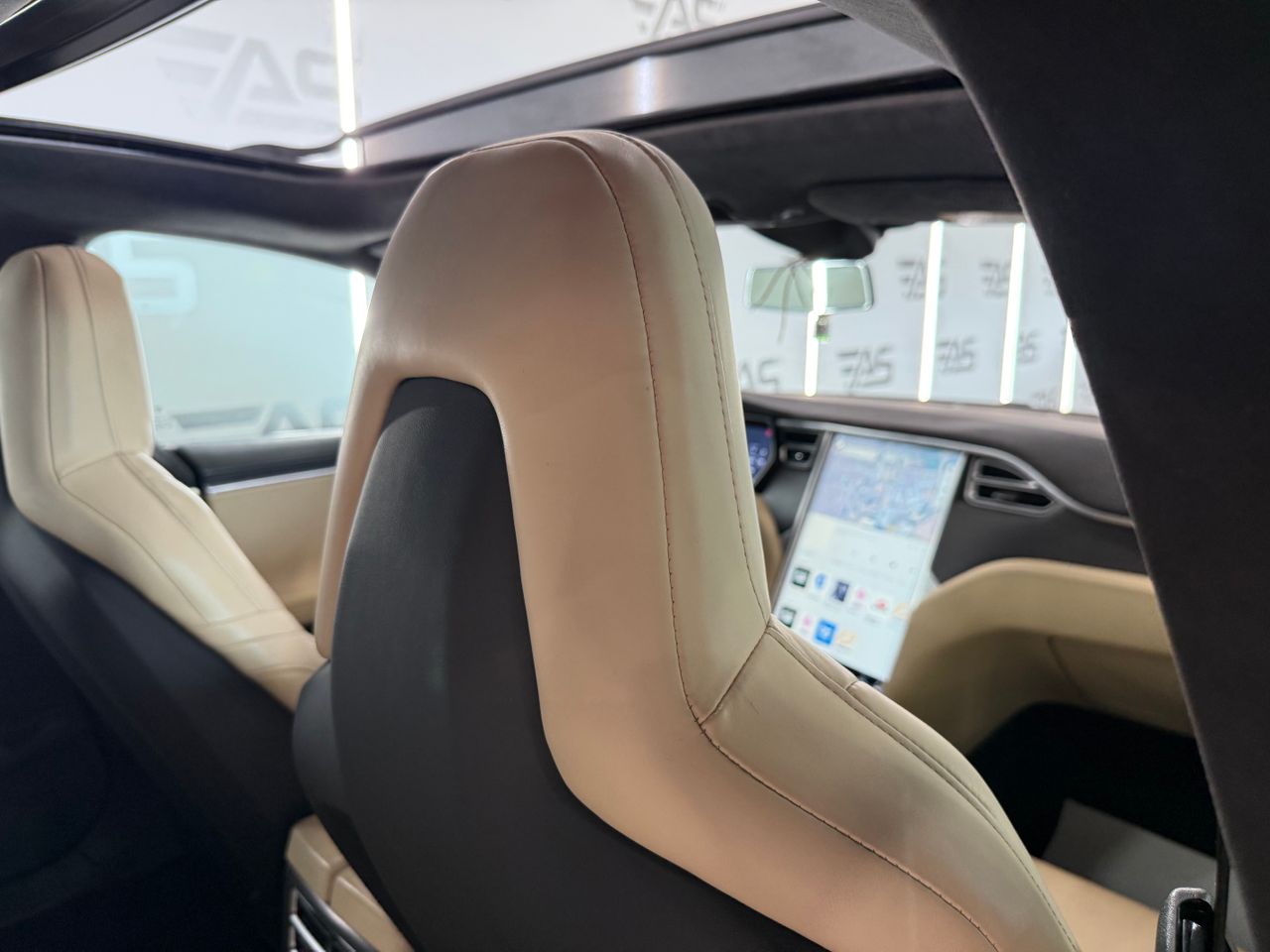 Imagen 144 del Tesla Model S en Auto Select Edition, Figueres