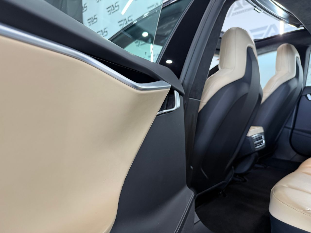 Imagen 150 del Tesla Model S en Auto Select Edition, Figueres