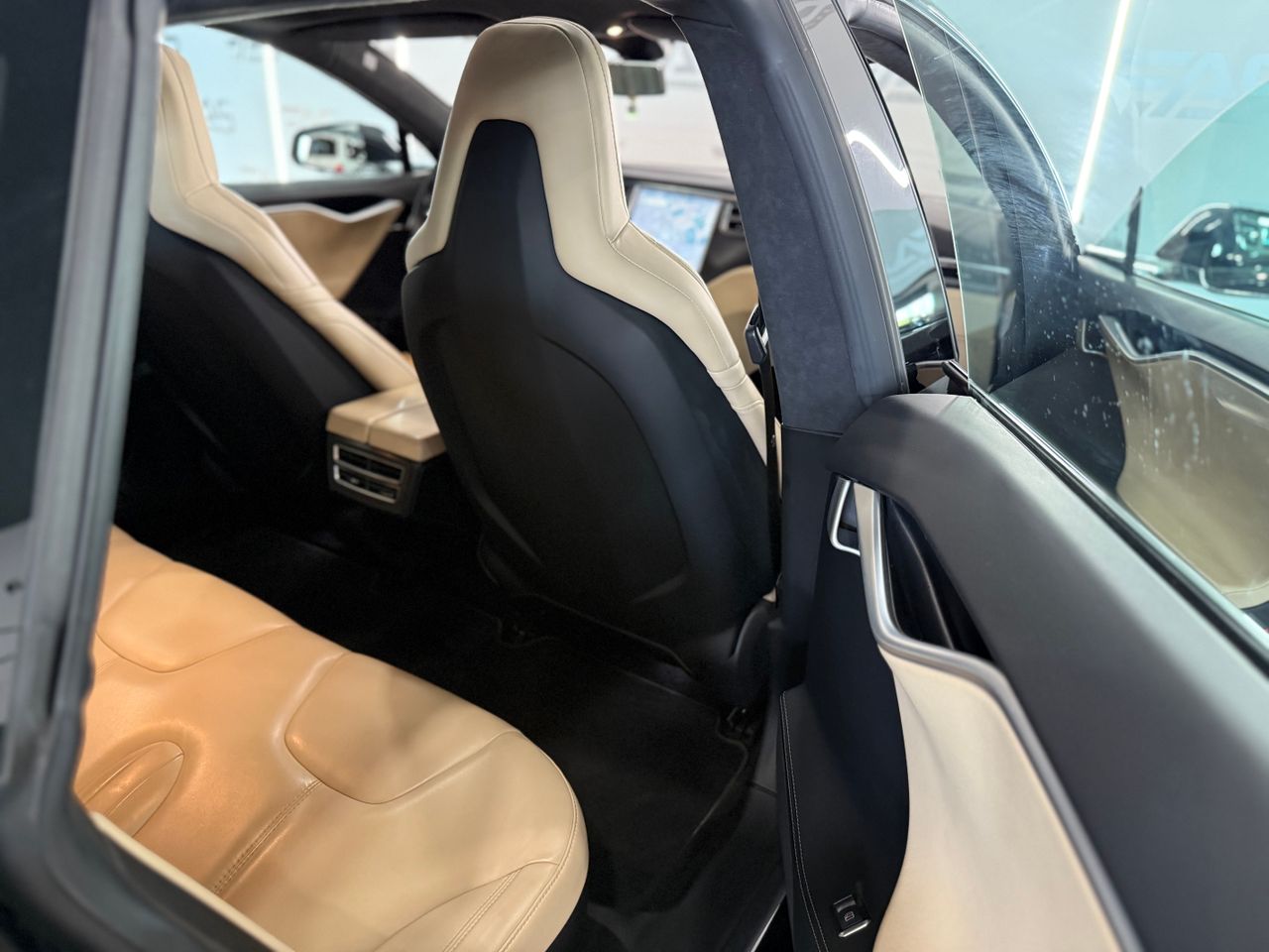 Imagen 197 del Tesla Model S en Auto Select Edition, Figueres