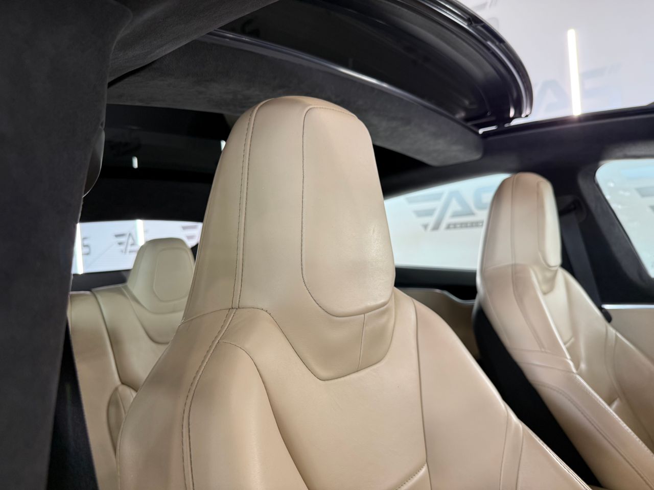 Imagen 116 del Tesla Model S en Auto Select Edition, Figueres