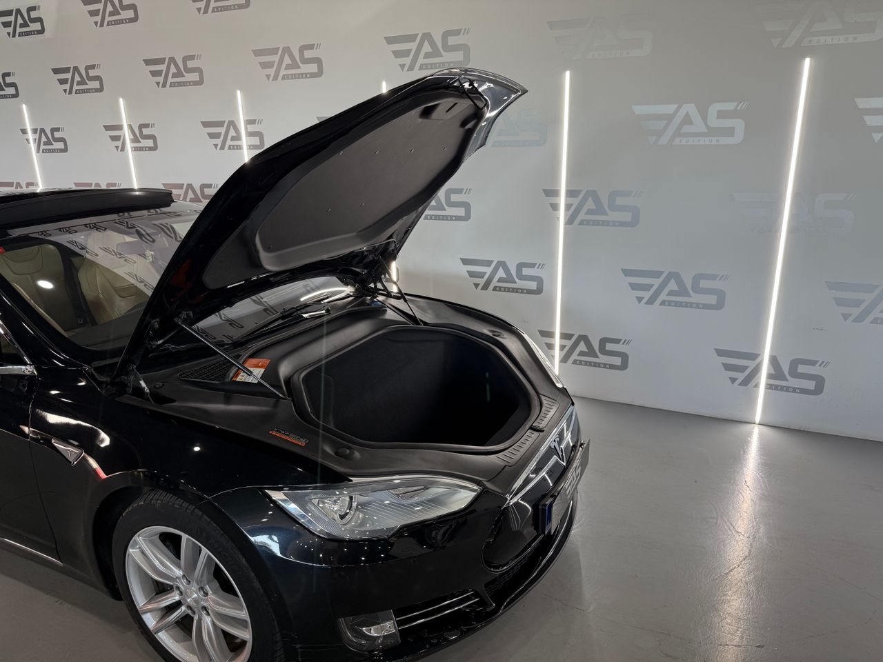 Imagen 66 del Tesla Model S en Auto Select Edition, Figueres