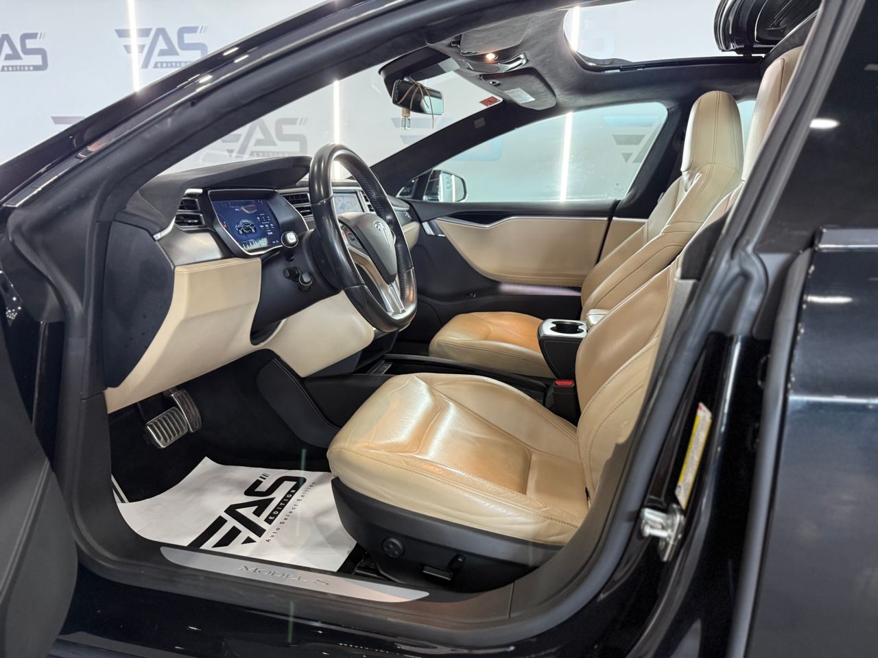 Imagen 169 del Tesla Model S en Auto Select Edition, Figueres