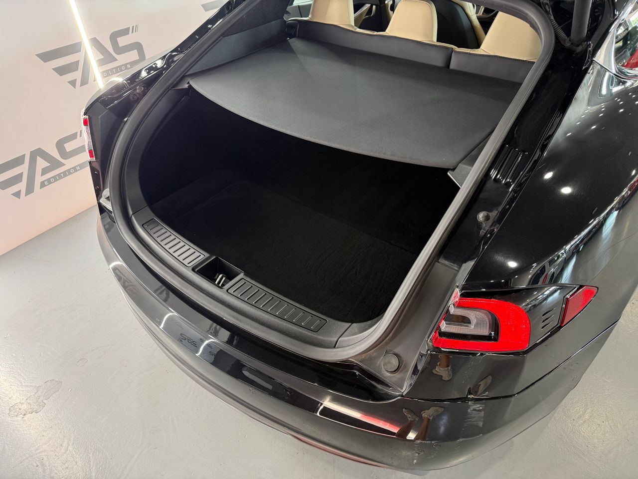 Imagen 70 del Tesla Model S en Auto Select Edition, Figueres