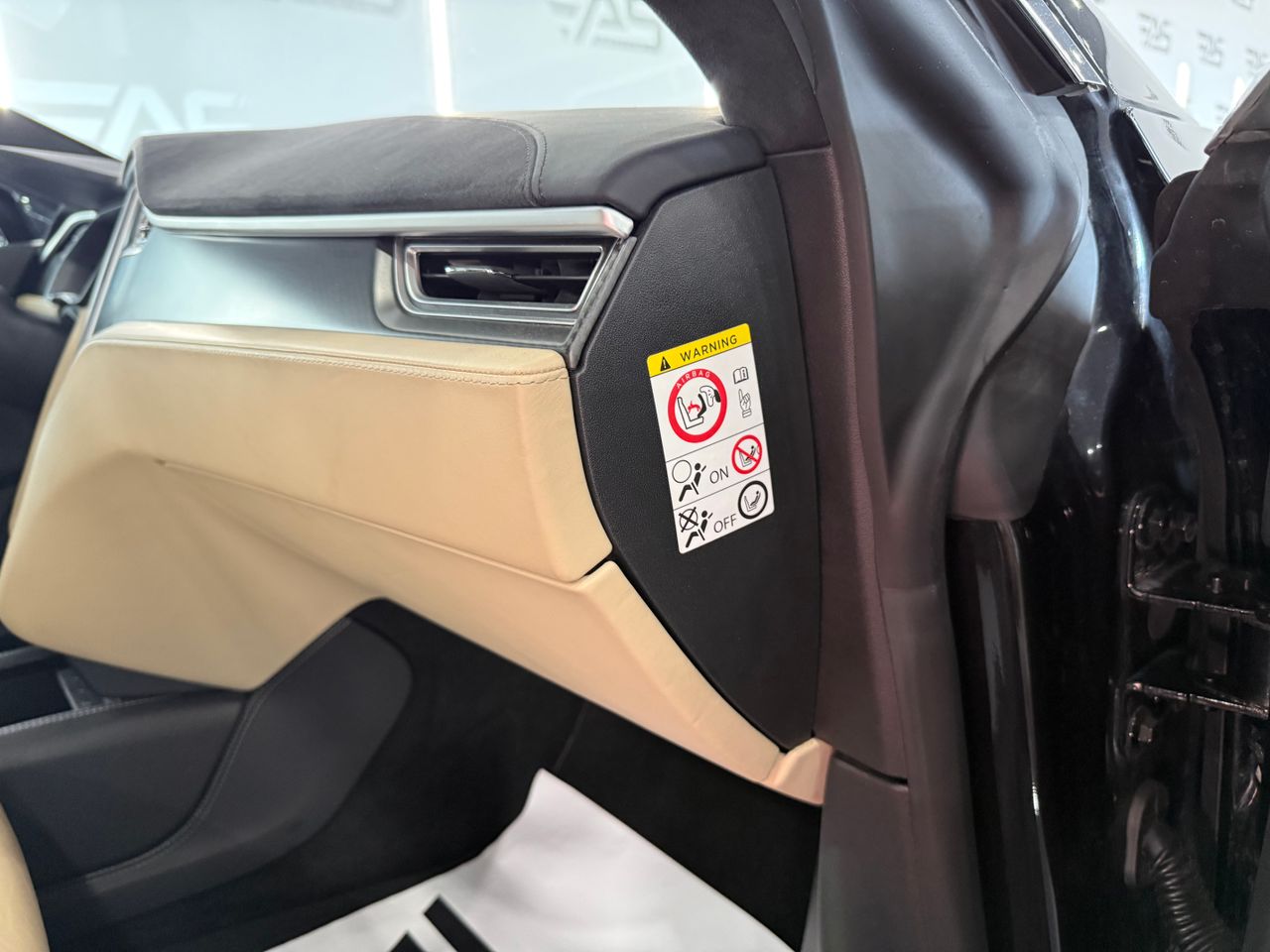 Imagen 108 del Tesla Model S en Auto Select Edition, Figueres
