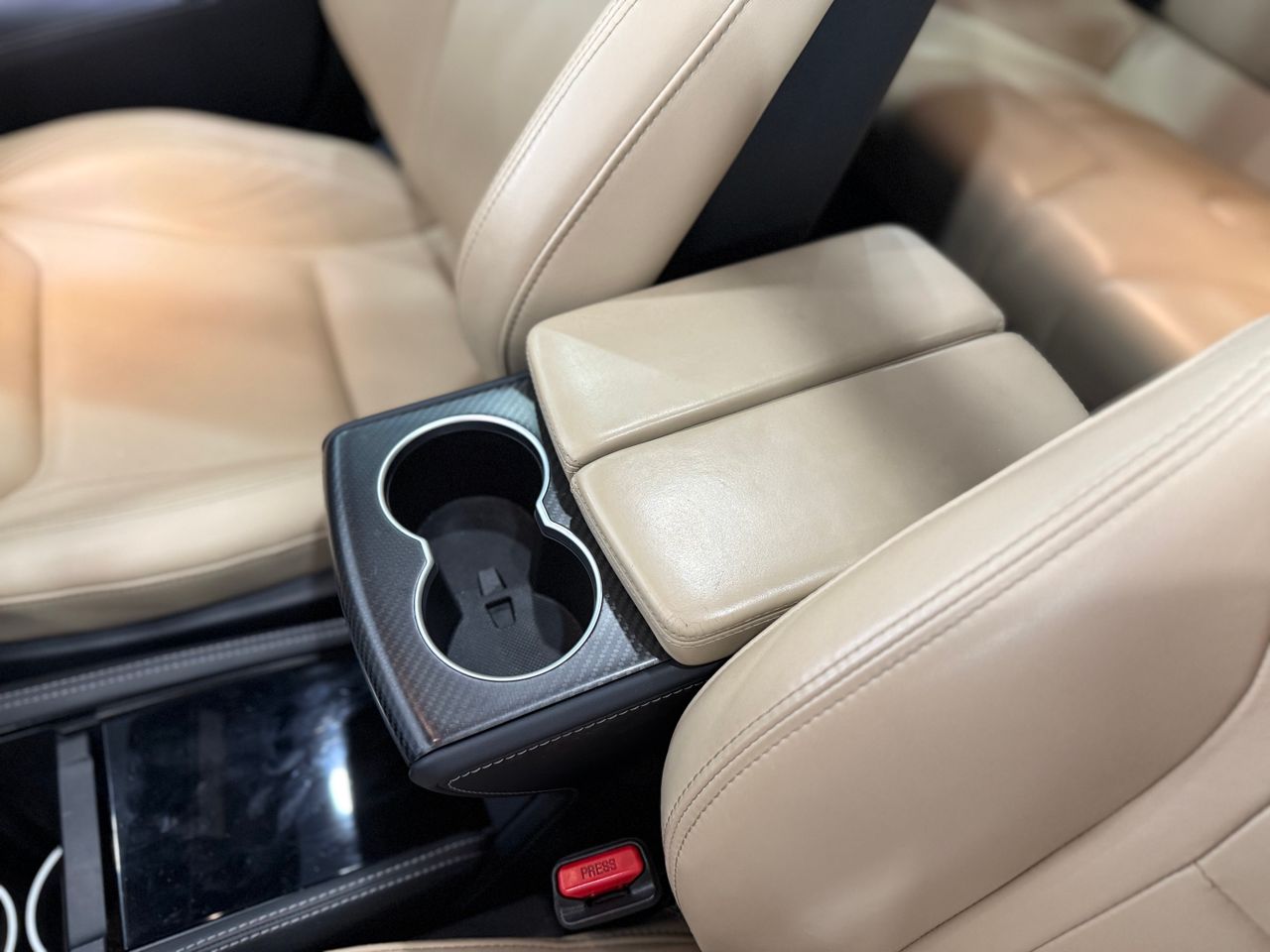 Imagen 199 del Tesla Model S en Auto Select Edition, Figueres
