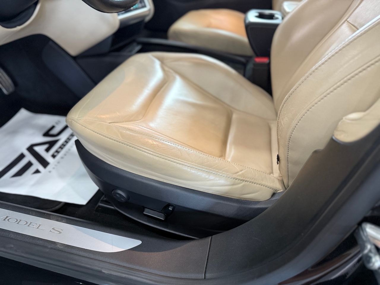 Imagen 172 del Tesla Model S en Auto Select Edition, Figueres