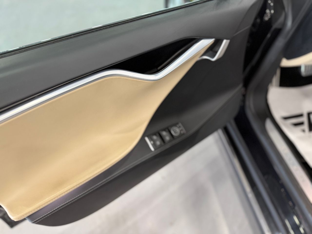 Imagen 165 del Tesla Model S en Auto Select Edition, Figueres