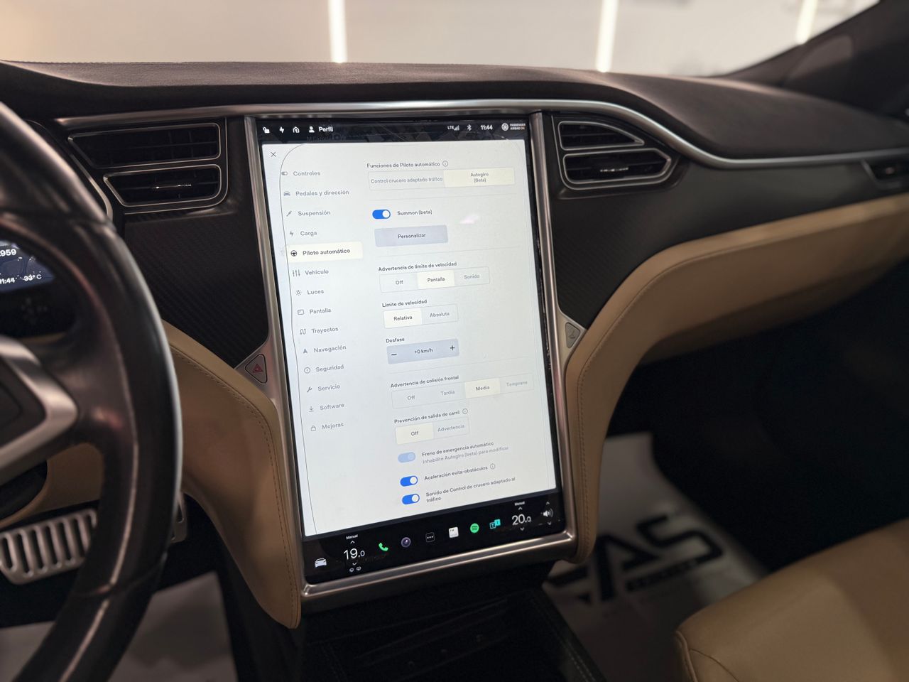 Imagen 84 del Tesla Model S en Auto Select Edition, Figueres
