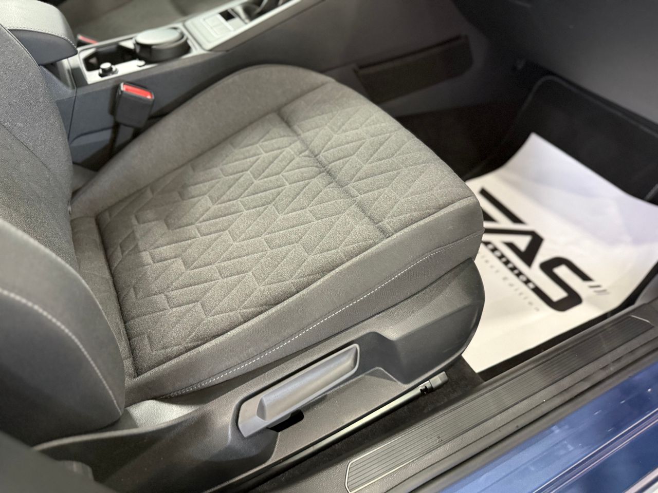 Imagen 107 del Volkswagen Golf en Auto Select Edition, Figueres