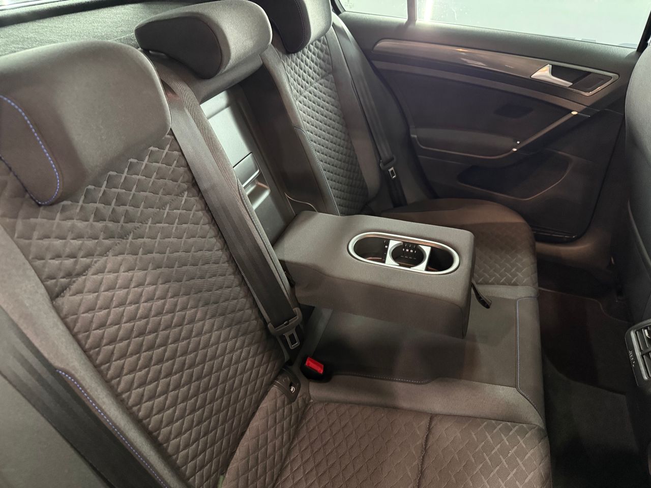 Imagen 138 del Volkswagen Golf en Auto Select Edition, Figueres
