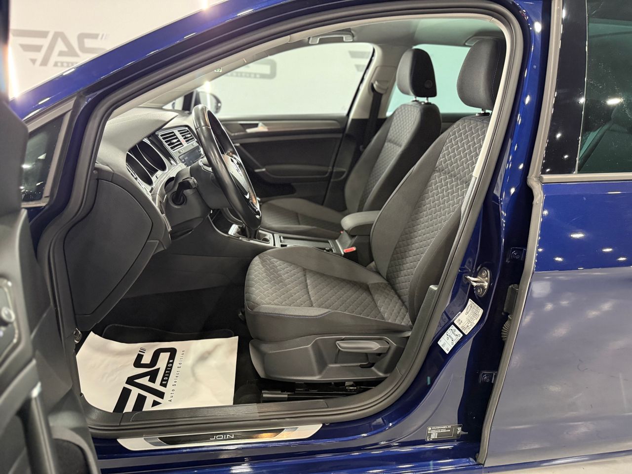 Imagen 184 del Volkswagen Golf en Auto Select Edition, Figueres