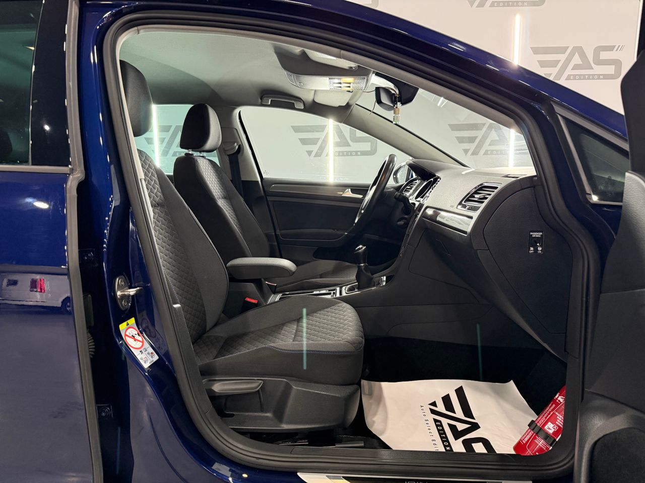 Imagen 103 del Volkswagen Golf en Auto Select Edition, Figueres
