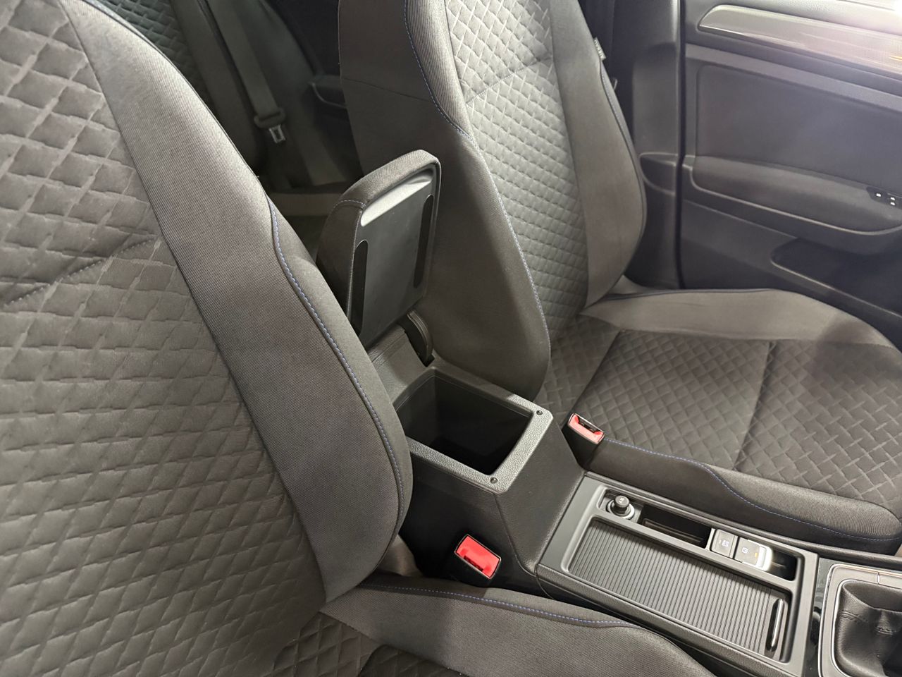 Imagen 117 del Volkswagen Golf en Auto Select Edition, Figueres