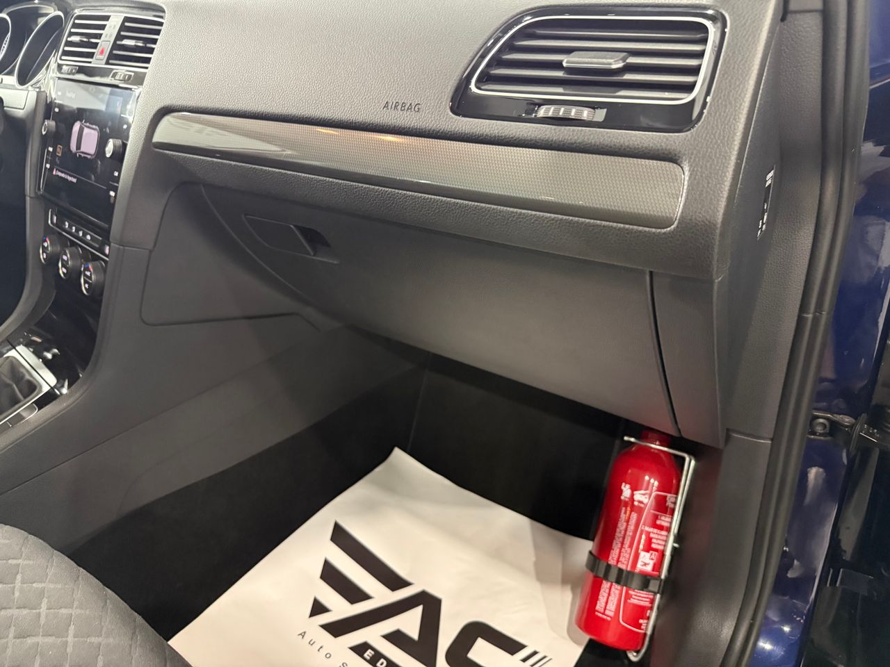 Imagen 127 del Volkswagen Golf en Auto Select Edition, Figueres
