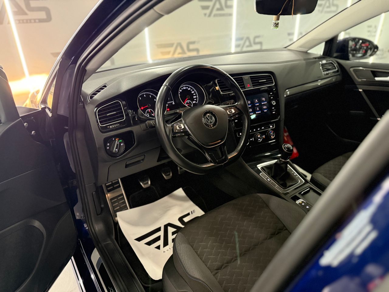 Imagen 157 del Volkswagen Golf en Auto Select Edition, Figueres