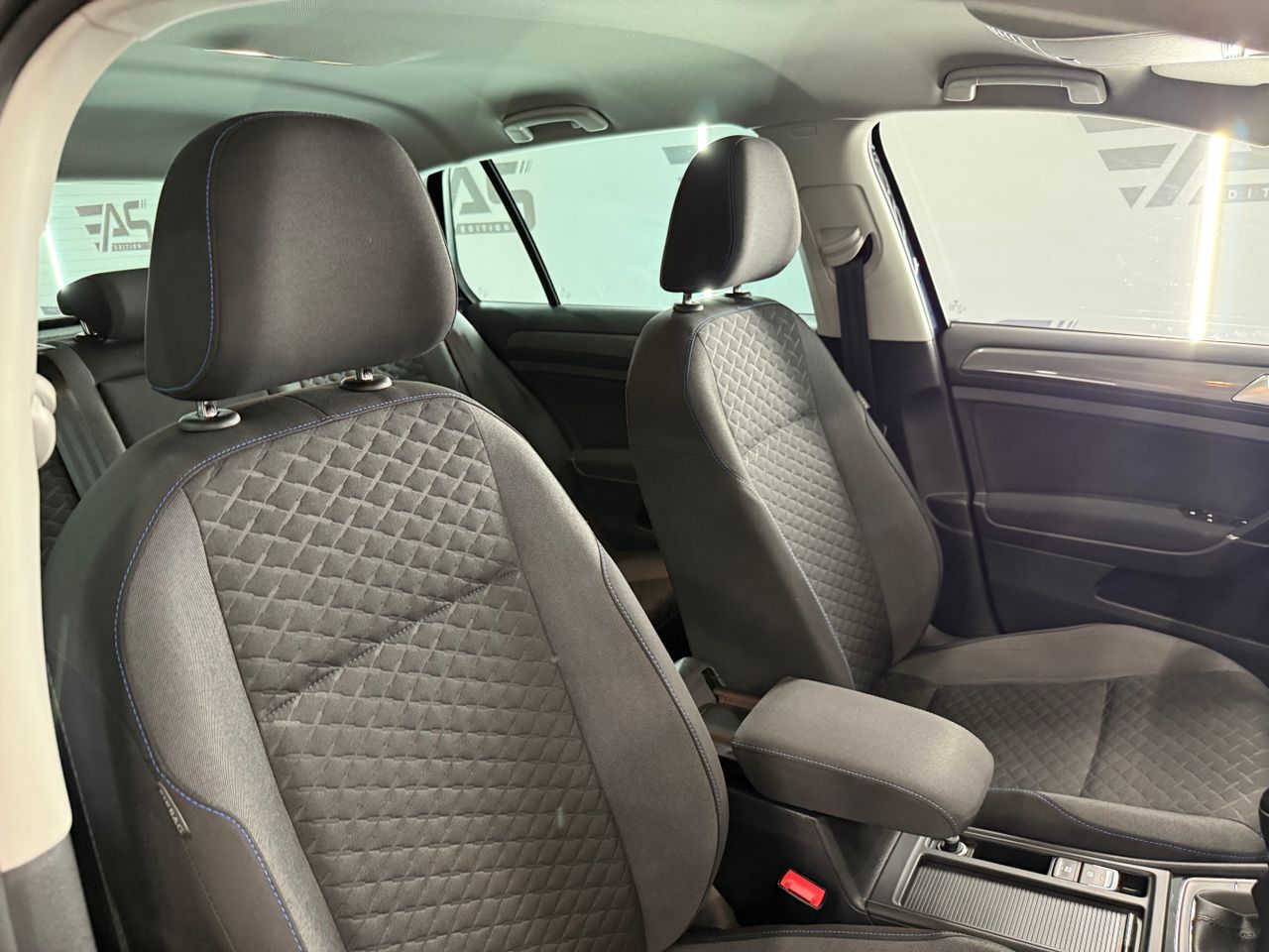 Imagen 114 del Volkswagen Golf en Auto Select Edition, Figueres