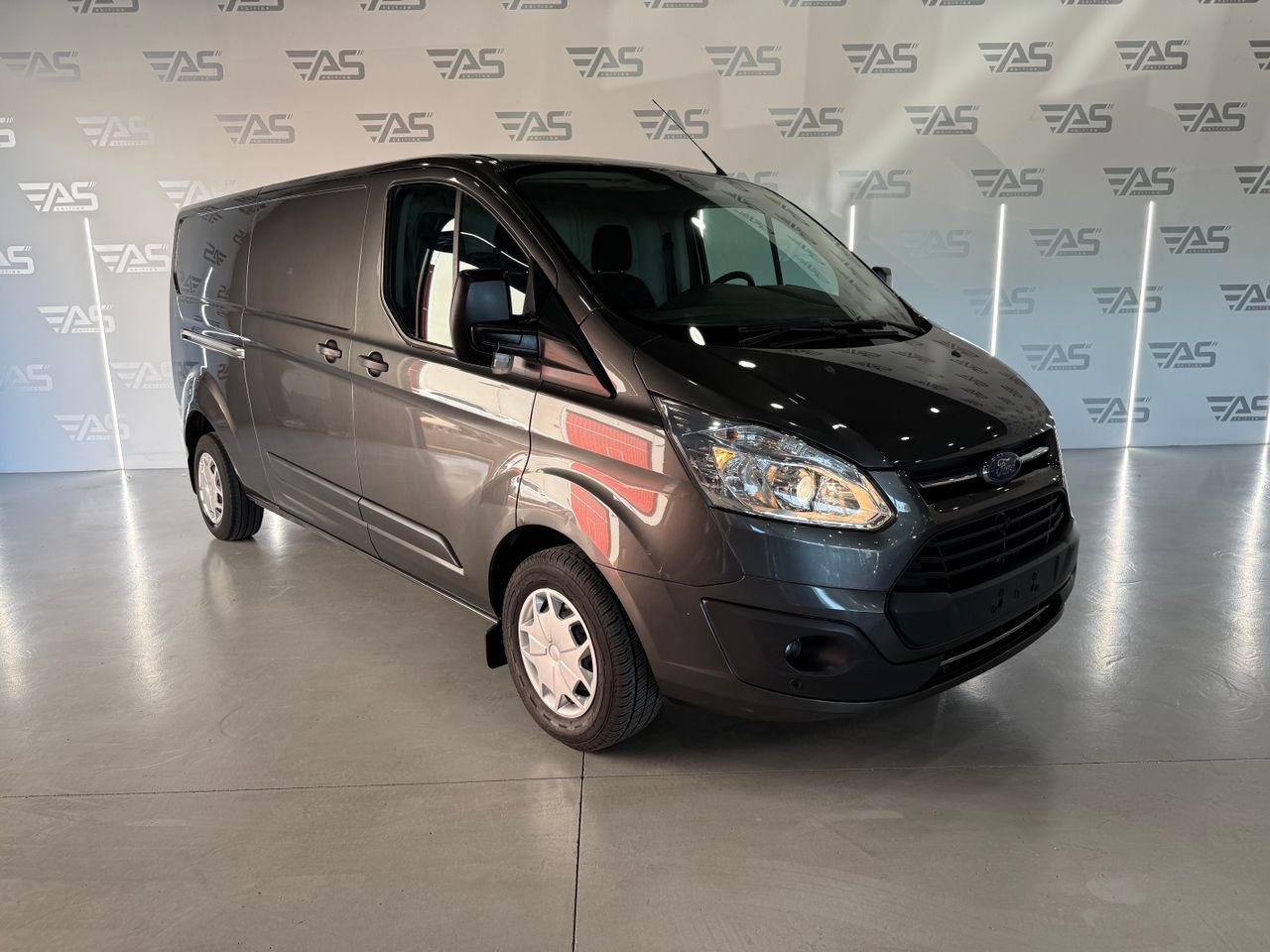 Imagen 3 del Ford Tourneo Custom en Auto Select Edition, Figueres