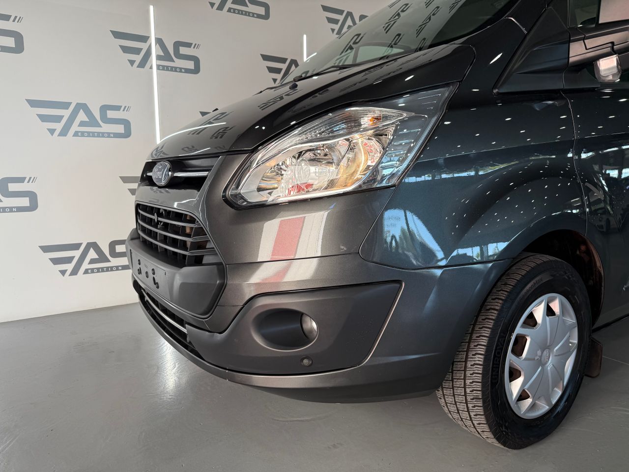 Imagen 9 del Ford Tourneo Custom en Auto Select Edition, Figueres