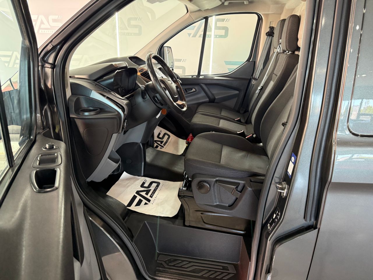 Imagen 76 del Ford Tourneo Custom en Auto Select Edition, Figueres