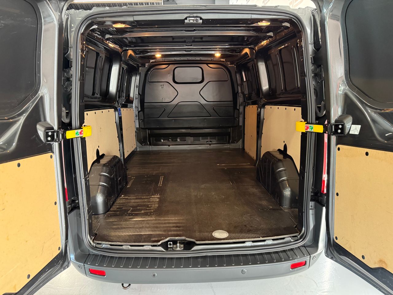 Imagen 146 del Ford Tourneo Custom en Auto Select Edition, Figueres