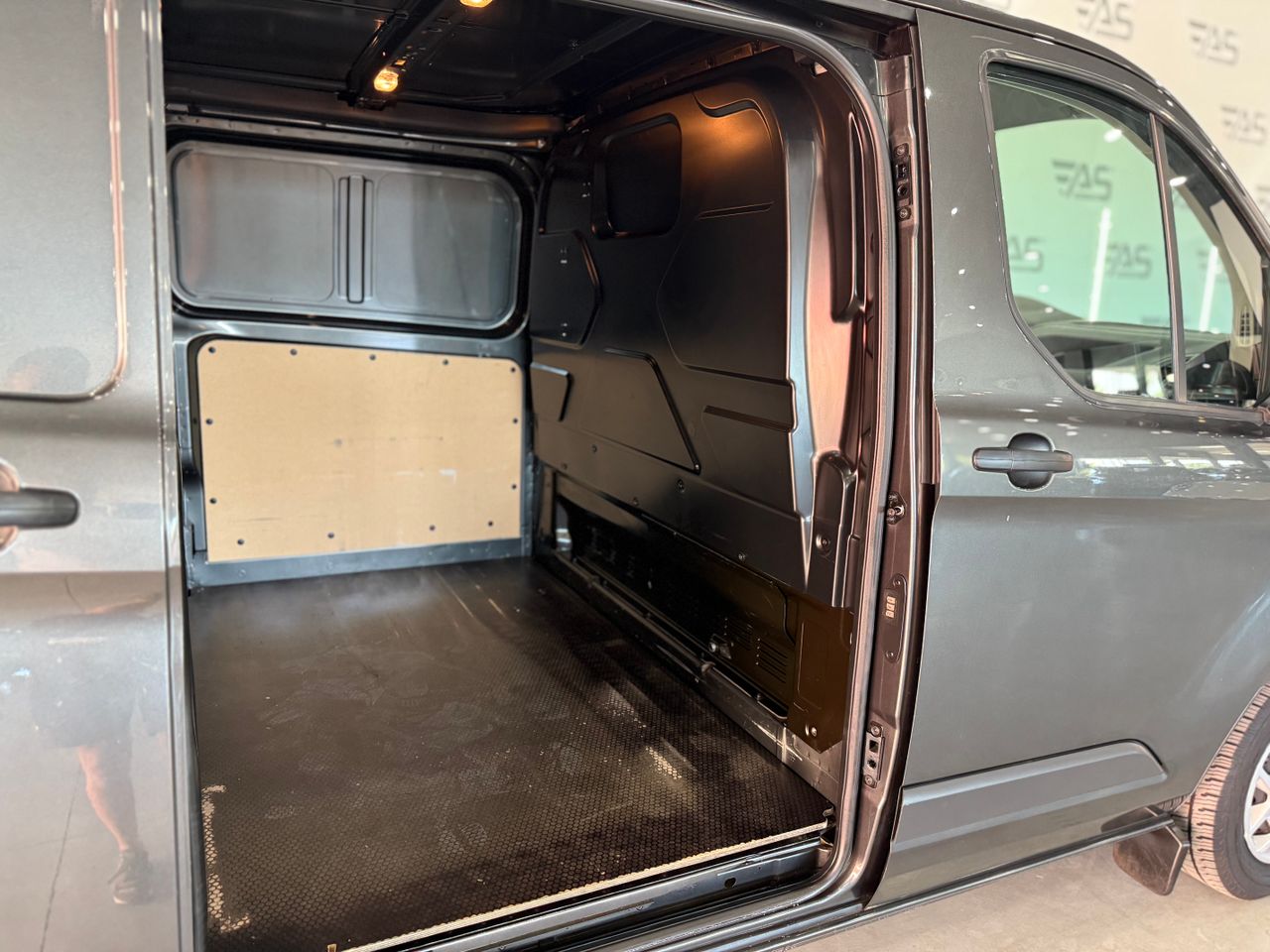 Imagen 156 del Ford Tourneo Custom en Auto Select Edition, Figueres