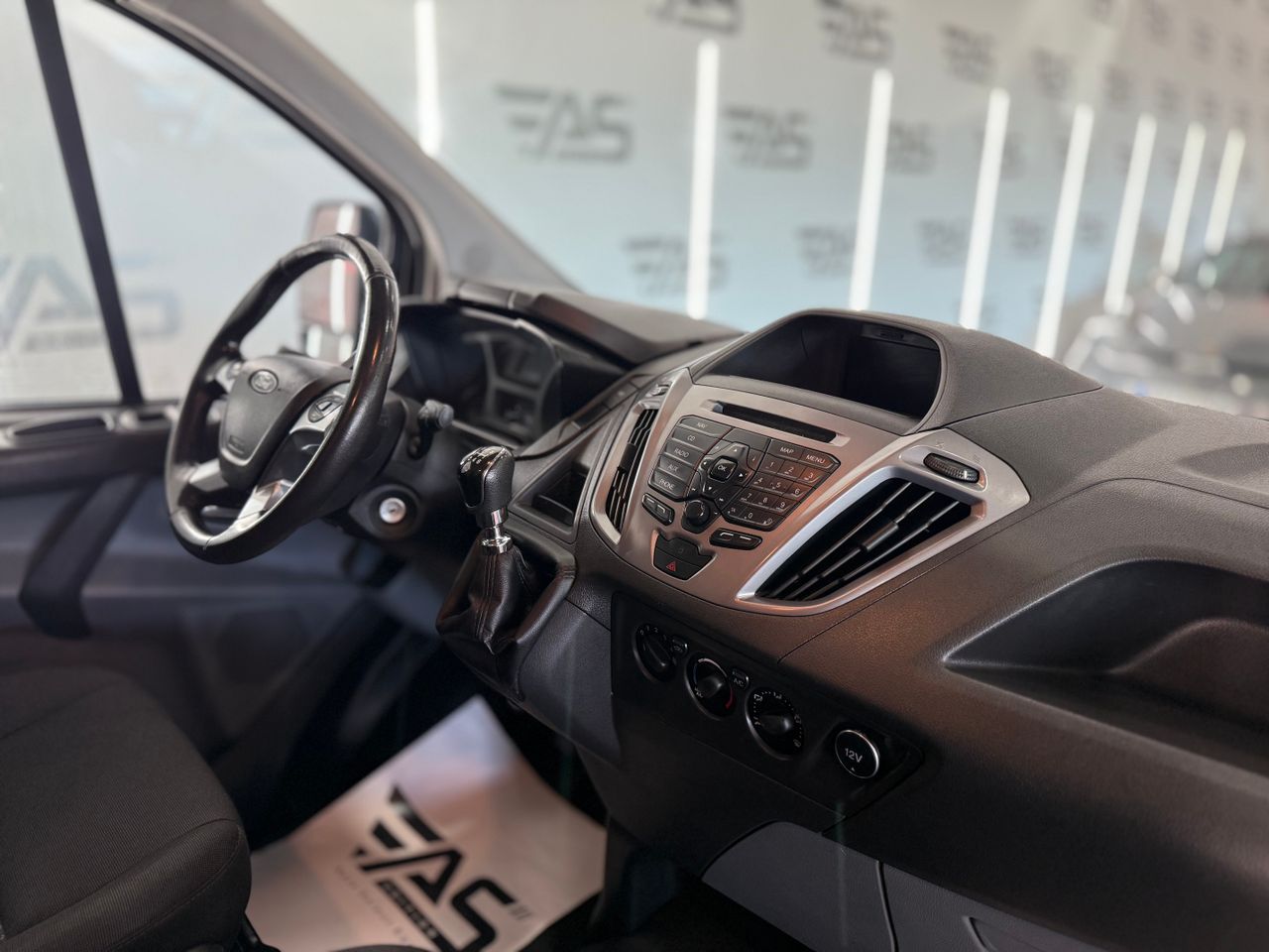 Imagen 136 del Ford Tourneo Custom en Auto Select Edition, Figueres