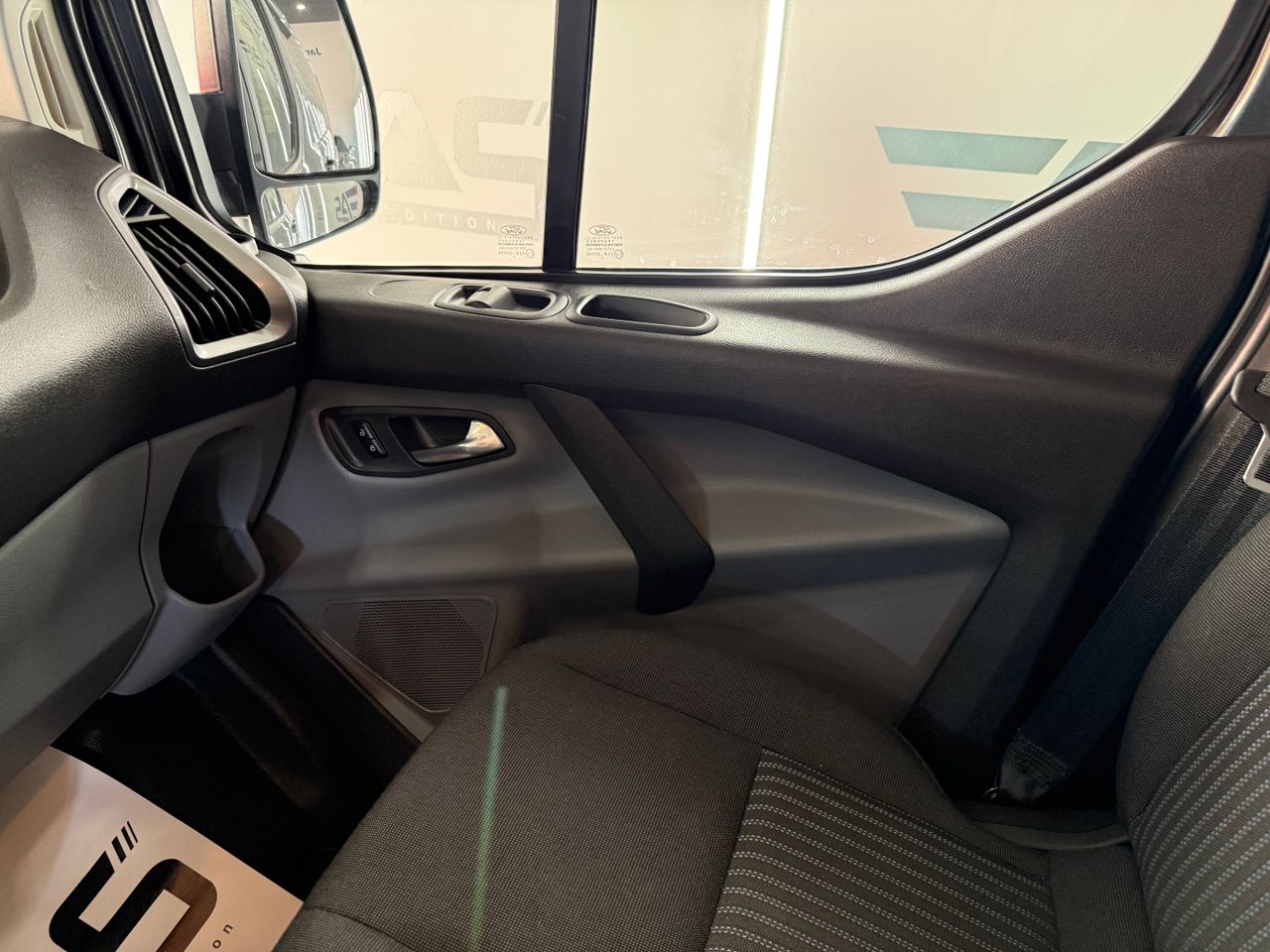 Imagen 97 del Ford Tourneo Custom en Auto Select Edition, Figueres