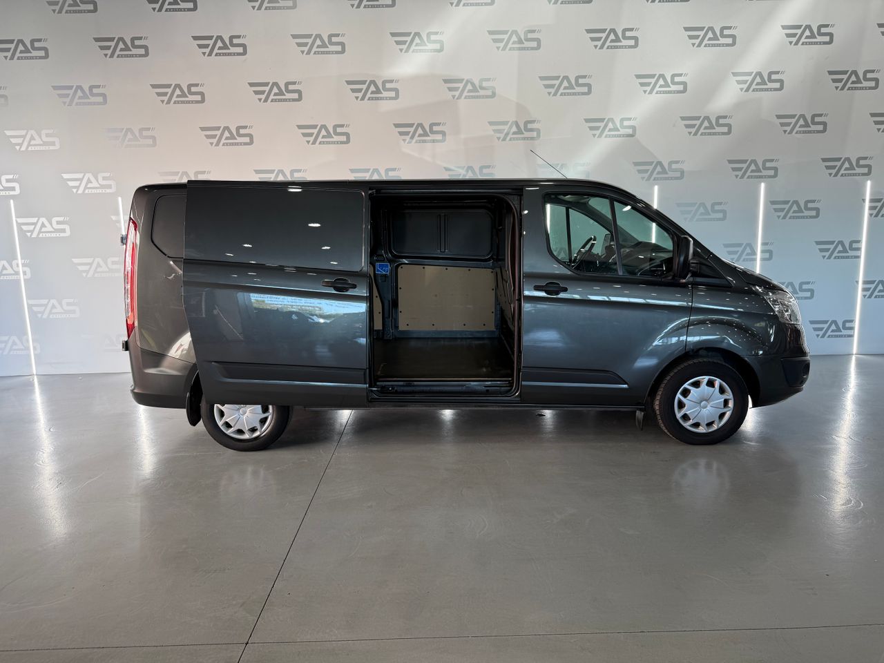 Imagen 8 del Ford Tourneo Custom en Auto Select Edition, Figueres