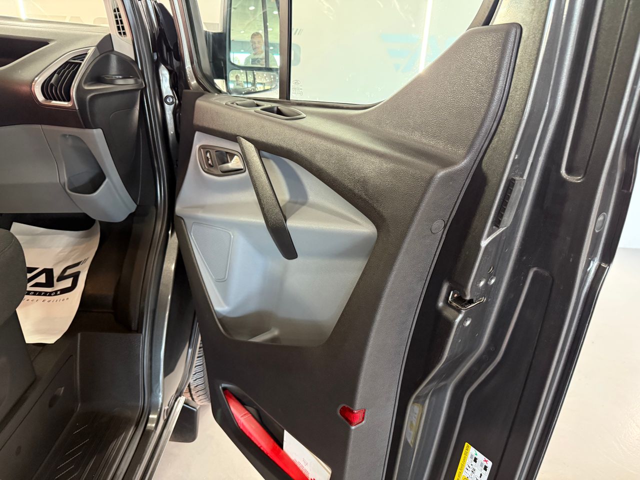 Imagen 119 del Ford Tourneo Custom en Auto Select Edition, Figueres