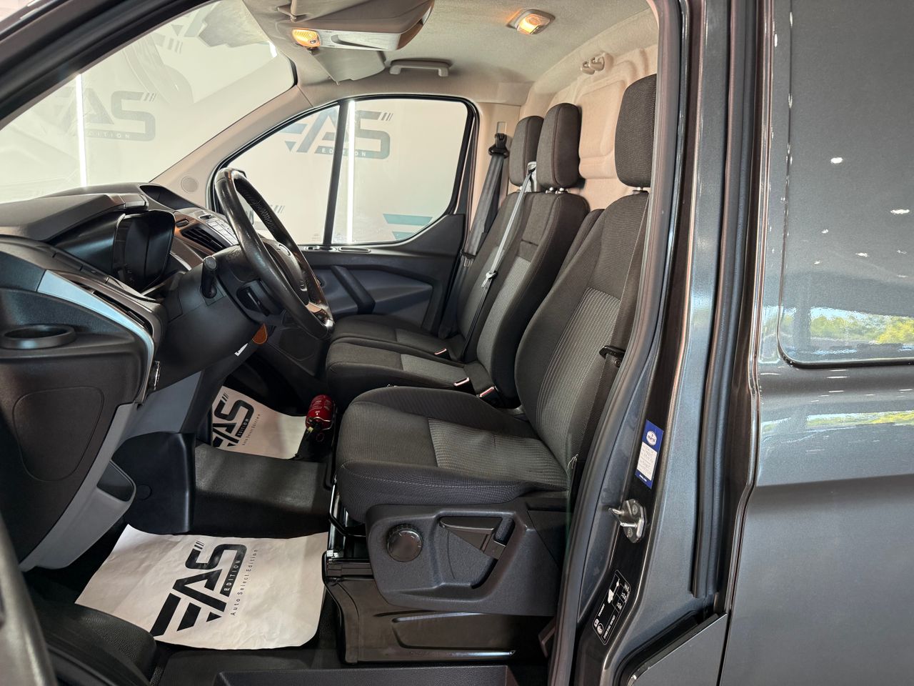 Imagen 77 del Ford Tourneo Custom en Auto Select Edition, Figueres