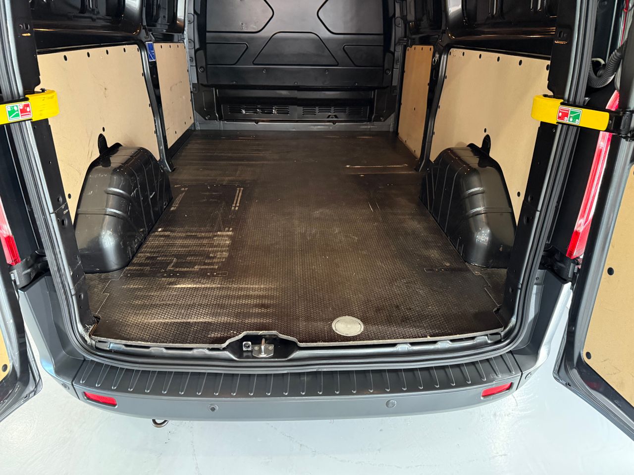 Imagen 148 del Ford Tourneo Custom en Auto Select Edition, Figueres
