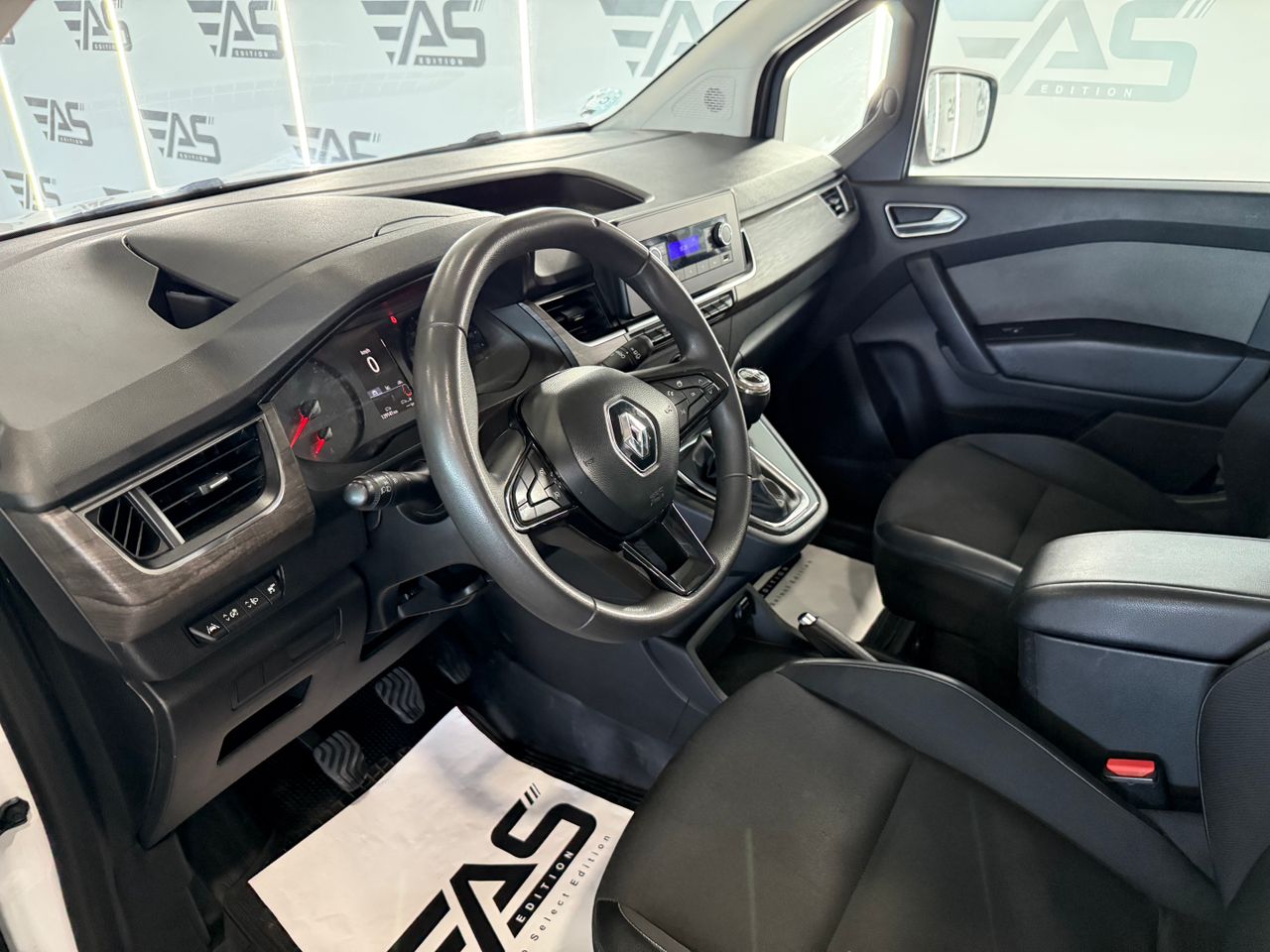 Imagen 115 del Renault Kangoo Combi en Auto Select Edition, Figueres