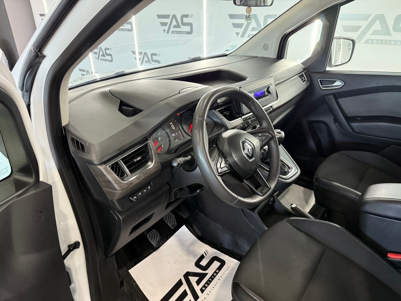 Imagen 111 del Renault Kangoo Combi en Auto Select Edition, Figueres